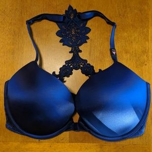 NWT 34DD Victoria's Secret very sexy push-up bra